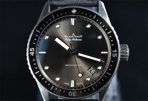 宝珀腕表进水解决办法深度解析（正确保养与维修指南）（图）