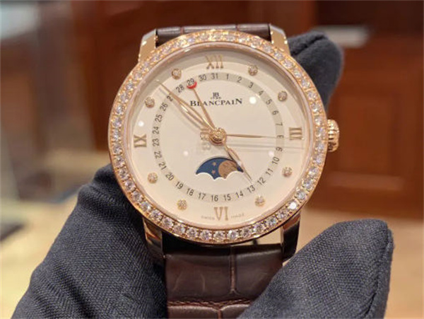 宝珀手表表蒙有划痕解决技巧（修复方法与保养建议）（图）