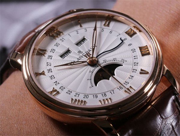 宝珀手表进水了处理办法详解（正确步骤与注意事项）（图）